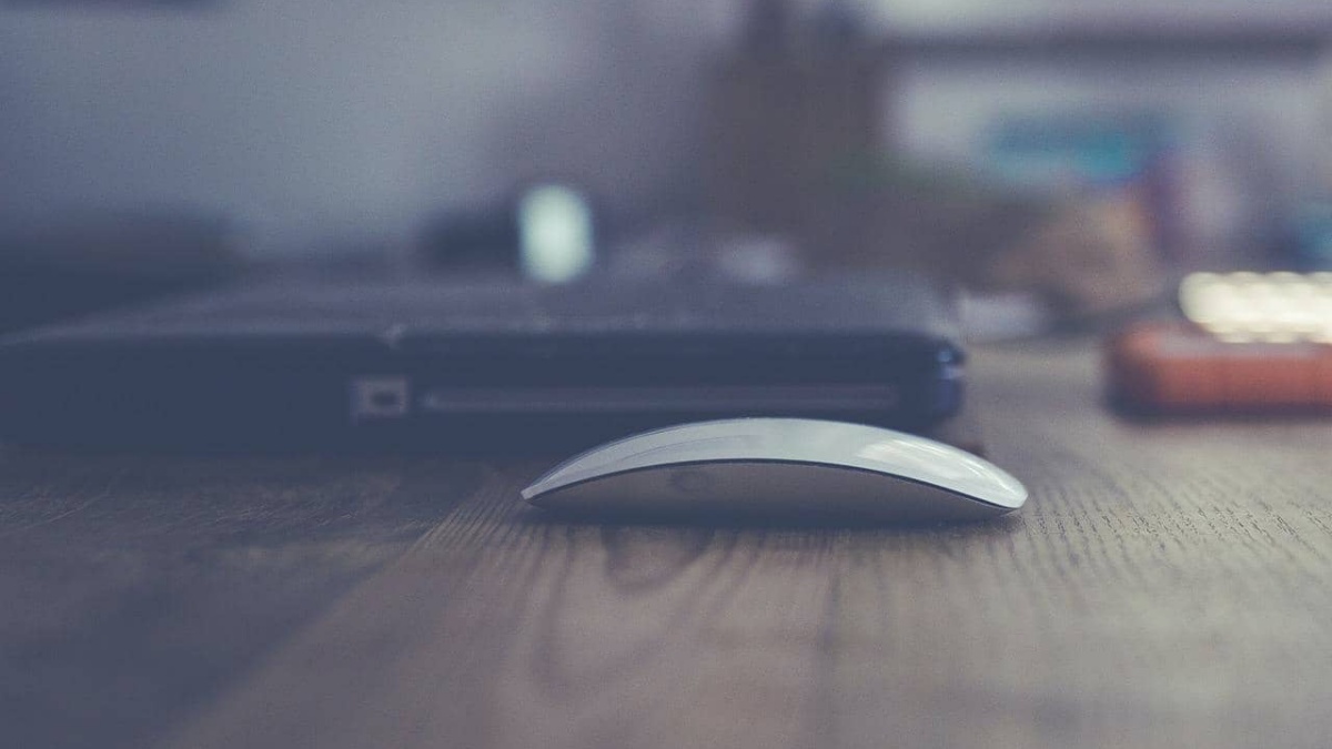 Laptop und mouse, Atmosphäre office, Texterkolonie Leipzig